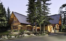 Buffalo Mountain Lodge Canada